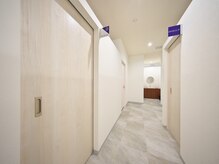 デェア コミータの雰囲気(完全個室で安心★自慢の内装です!パウダールームも完備★)