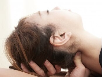 シャリテ(Charite)の写真/疲れた体を癒したいあなたにおすすめのサロン!口コミで話題の施術で、目の疲れや首肩のコリをじっくりケア!