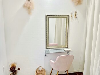 アイラッシュ フラフィー(fluffy)/全個室カウンセリングブース完備