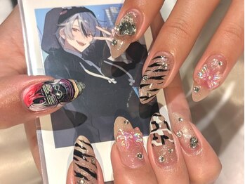 推し活痛ネイル