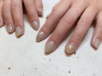 ネイル アバンス 西梅田店(Nail AVANCE.)/スタッズフラワー