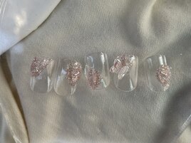 クリアピンク蝶々ネイル