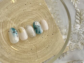 シンプルジェルネイル専門店 バランス(balance)/お正月　小花ホロ