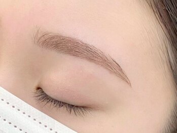 レア 新越谷(LEA)の写真/骨格顔診断で黄金比を測り理想のアイブロウデザインに◎美肌成分配合ワックスを使用しツヤツヤなお肌にも☆