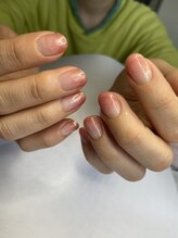 スワロ(suwaro)/肌を綺麗に見せるネイル