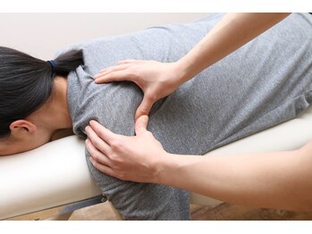 パウワウ 有楽町マルイ店/肩周りをほぐしてスッキリ！