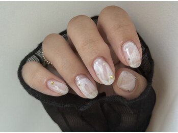 フィロンネイル 本町店(filonnail)の写真/filonnail独自デザインで日常にささやかな「スパイス」を。派手過ぎずシンプル過ぎない洗練されたデザイン*