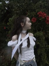 ウー(u.) Shiina