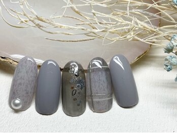 ネイルルームシャイン/