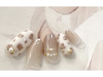 グレイス(GRACE)/くすみレオパードネイル