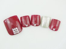 エムニ ネイル(MM NAIL)の雰囲気（《ネイル》ふとした瞬間に見える足先も抜かりなく…☆）