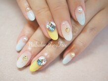 タイニーツリー(Tiny Tree)/初夏ネイル