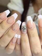 ウズ(UZU)/フレンチネイル