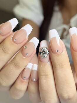 ウズ(UZU)/フレンチネイル