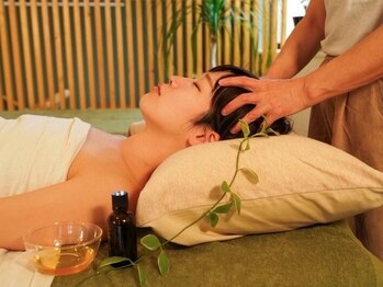 ティーツリーアロマアンドホリスティック(tea tree aroma & holistic)の写真/香り×ほぐしで 思考も肩の力もふっとゆるむ極上ヘッドスパ
