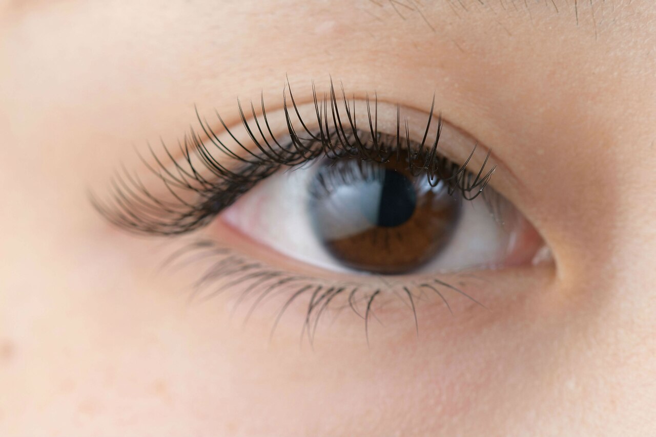 【マツエク】フラットラッシュ付け放題130本保証　￥11000→￥8800