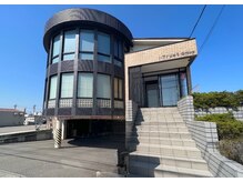 ビガク(Bigaku)の雰囲気（こちらのトラスティビル1階になります。）