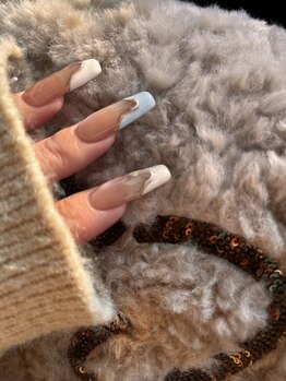 うねうねフレンチネイル