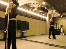 リサ スタイル(Resa Style)/ポールフィットネス レッスン1