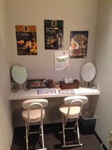 フィオリトゥーラ ガーデン 茨木店/店内待合室