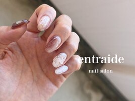ブラウンニュアンスネイル