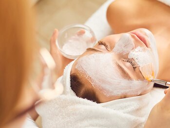 アモル(amor)の写真/【一生に一度の特別な日の為に】結果にこだわる◎特別な日を自分史上最高の美肌で迎える為の本格肌質改善