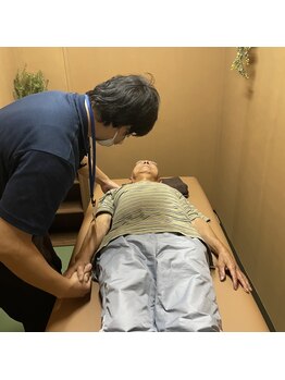 元気作りジムおれんじの写真/首・肩の凝りをスッキリ解消!もみほぐしとストレッチで軽やかな身体へ♪お悩みを根本から改善◎