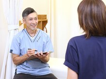さくら通り整骨院の雰囲気（痛みの根本原因を見極めるため、丁寧なカウンセリングを実施）