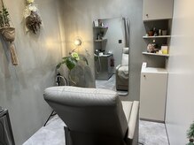 リノア 表参道店(Linoa.)の雰囲気（《電動最新式ベッド》シックな落ち着きのある雰囲気の店内。）