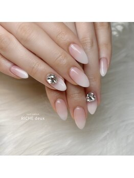 リッシュ ドゥ(RICHE deux)/大人上品ベイビーブーマーネイル