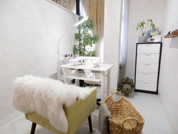 ルイエ(L’oeillet)/nailブース