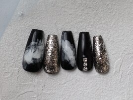 個性派ネイル