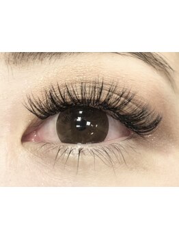 ボリュームのある目元にしたい