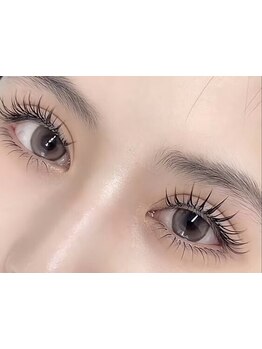 ナチュラル上品な目元にしたい