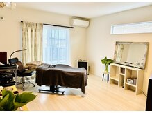 1席のみの美容室併設サロン！落ち着いた空間でリラックス…♪