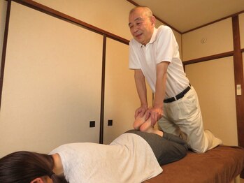 朝日鍼灸マッサージ治療院/