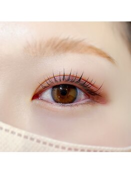 ユードット(u.)/ラッシュリフト