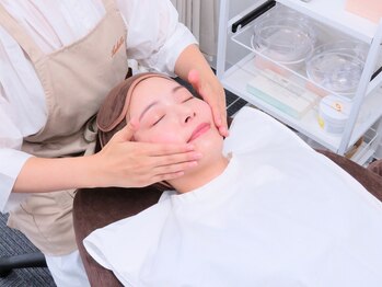 アネーロ(Anhelo)の写真/【肌質改善フェイシャル&wax脱毛】産毛と角質をケアしツヤUP・化粧ノリUP◎ハリツヤ溢れる美肌に導きます♪
