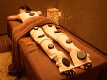 トータルリンパセラピーサロン よしやの雰囲気(ボティリンパマッサージはホットタオルを贅沢に使います)
