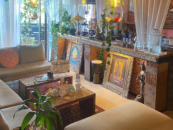 アジアンリラクゼーション ヴィラ 二子玉川店(asian relaxatin villa)/開放感ある店内は