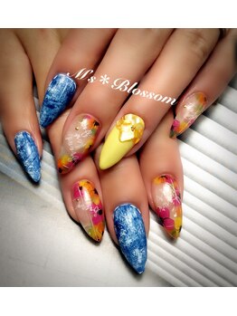ネイルサロンアンドスクールエムズブロッサム(Nailsalon & school M's Blossom)/スカルプアート込コース