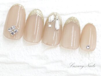 ラグジュアリーネイルズ オオミヤ(Luxury Nails Omiya)/大人*ビジューネイル