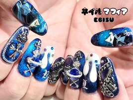 強めキャラネイル