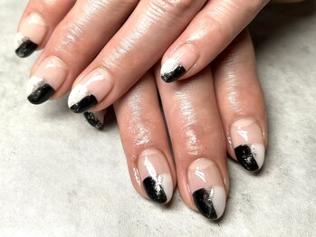 ジュリネイル(JULIE NAIL)/ぬりかけブラック♪