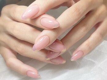 ラヴィン なんばスカイオ店(Lovin)の写真/【パラジェル認定サロン】フィルイン施術◎オフィスでも褒められる上品ワンカラー・フレンチが得意♪