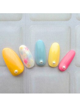 4月限定！春色カラフル艶ネイル