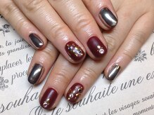 ラウト デコレーションアンドネイルサロン(Lauto Decoration&Nail Salon)/赤マット&ミラーネイル