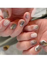 アングゥイー(ungu iE)/アースカラーニュアンス