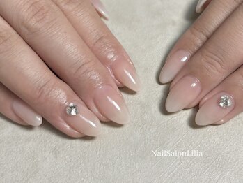 Nail salon Liliaの写真/《大人上品なオフィスネイル》自爪の健康を守り、美しさを両立。絶妙な色味調整で叶える大人日常ネイル☆
