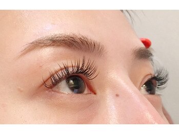 ビビデバビデ(Vivide Vavide)/エクステ付け放題と眉♪